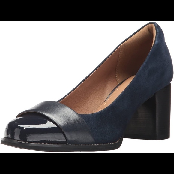 CLARKS ARTISAN NAVY LEATHER Block Heels Shoes SZ6 - Picture 1 of 3